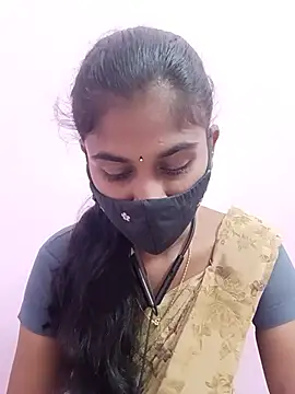 Snapshot of Tamil_Hot_RoyalQueen chatting on May 25, 4:57 pm Tamil Hot RoyalQueen online show from May 25, 4:57 pm