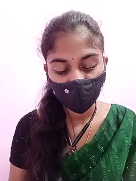 Snapshot of Tamil_Hot_RoyalQueen chatting on June 2, 12:23 am Tamil Hot RoyalQueen online show from June 2, 12:23 am