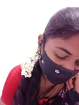 Snapshot of Tamil_Hot_RoyalQueen chatting on June 2, 5:37 pm Tamil Hot RoyalQueen online show from June 2, 5:37 pm