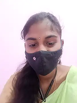 Snapshot of Tamil_Hot_RoyalQueen chatting on June 7, 4:49 am Tamil Hot RoyalQueen online show from June 7, 4:49 am