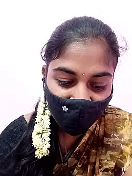 Snapshot of Tamil_Hot_RoyalQueen chatting on June 9, 4:24 am Tamil Hot RoyalQueen online show from June 9, 4:24 am