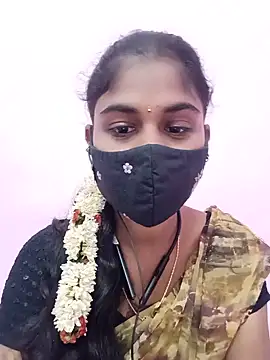Snapshot of Tamil_Hot_RoyalQueen chatting on June 12, 3:05 am Tamil Hot RoyalQueen online show from June 12, 3:05 am