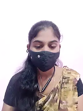 Snapshot of Tamil_Hot_RoyalQueen chatting on June 15, 11:12 am Tamil Hot RoyalQueen online show from June 15, 11:12 am