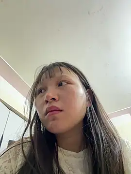 Charlotte-ee online show from March 19, 5:11 am