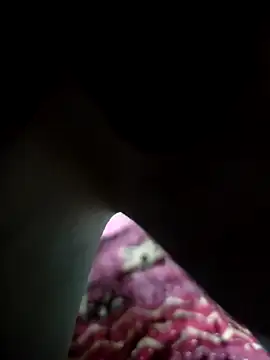 Snapshot of Cute_Pari9 chatting on January 19, 2:04 am Cute Pari9 online show from January 19, 2:04 am