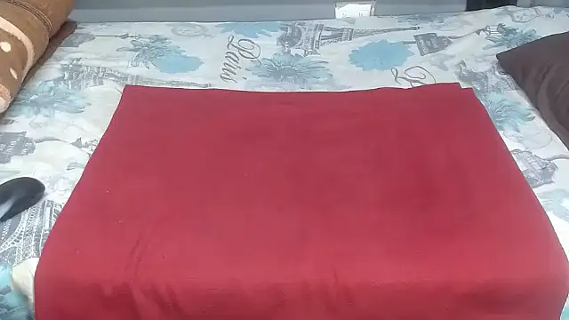 Snapshot of AssQueen32 chatting on February 25, 11:36 pm AssQueen32 online show from February 25, 11:36 pm