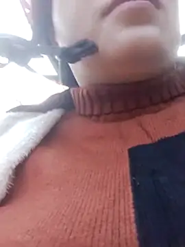 LingLing002 online show from January 13, 1:00 am