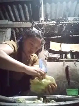 LingLing002 online show from February 22, 10:19 pm