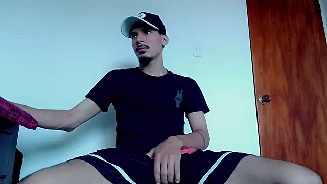 Snapshot of Yankees_xxx chatting on July 1, 6:40 pm Yankees xxx online show from July 1, 6:40 pm