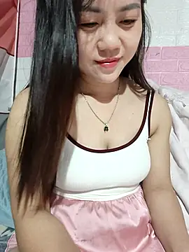 Ngocmai lazdy online show from May 2, 1:49 pm