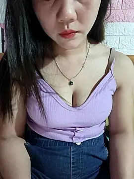 Ngocmai lazdy online show from May 6, 1:27 pm