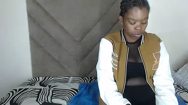 Snapshot of Nellybba chatting on June 5, 6:02 pm Nellybba online show from June 5, 6:02 pm