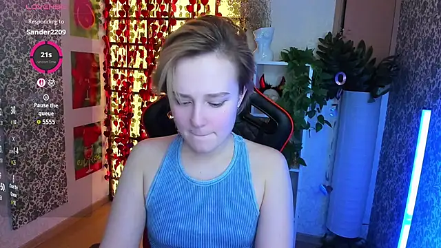 Ellie Heavenly online show from February 28, 8:37 am