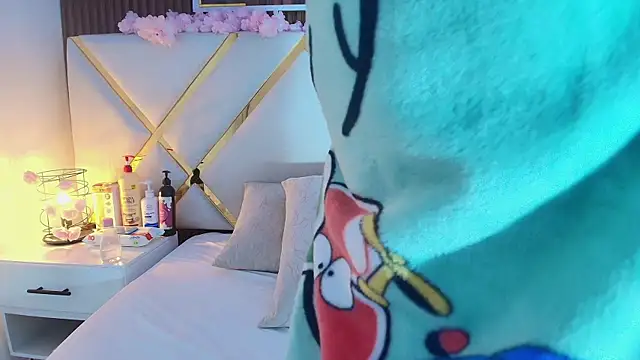 Real virgin Pussy online show from July 8, 3:38 pm