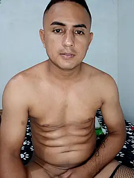 Snapshot of knox_zeque chatting on January 16, 3:27 pm knox zeque online show from January 16, 3:27 pm