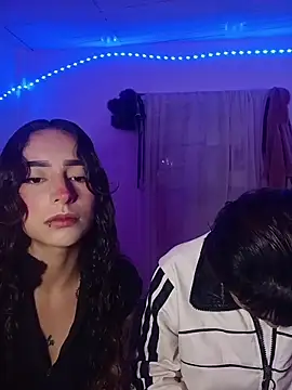 AlexxaAndRileyy online show from June 6, 7:40 pm