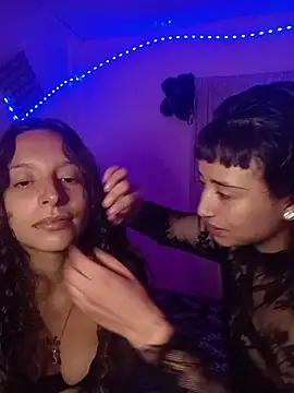 AlexxaAndRileyy online show from June 8, 6:52 pm