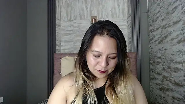 Snapshot of sami_1_8 chatting on May 20, 3:56 am sami 1 8 online show from May 20, 3:56 am