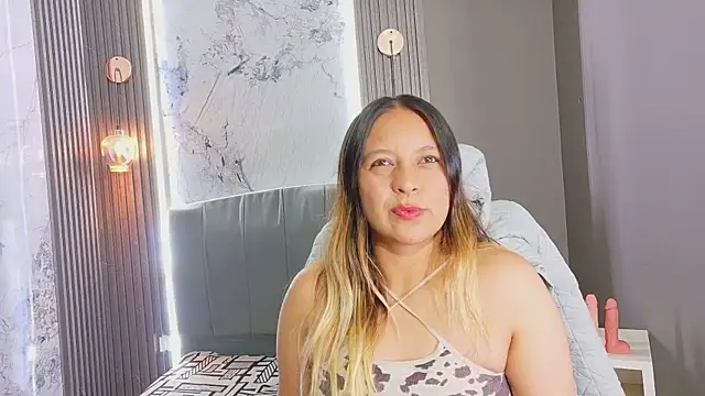 Snapshot of sami_1_8 chatting on June 22, 7:44 pm sami 1 8 online show from June 22, 7:44 pm