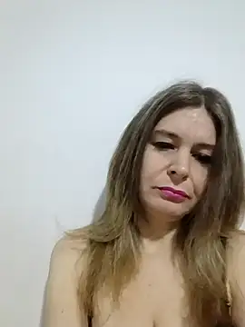 Snapshot of Didi2081 chatting on January 19, 3:49 pm Didi2081 online show from January 19, 3:49 pm