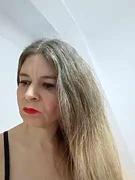 Snapshot of Didi2081 chatting on February 3, 4:45 pm Didi2081 online show from February 3, 4:45 pm