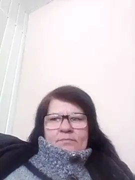 NysiOlsen online show from February 2, 9:30 am