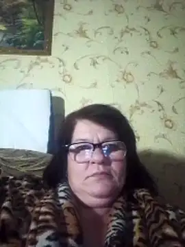 NysiOlsen online show from February 2, 9:35 pm