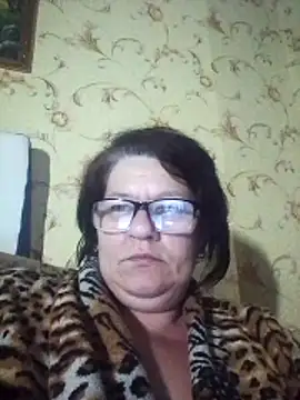 NysiOlsen online show from February 13, 7:21 pm