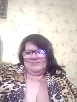 NysiOlsen online show from April 29, 6:25 pm