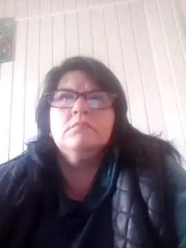 NysiOlsen online show from April 30, 11:27 am
