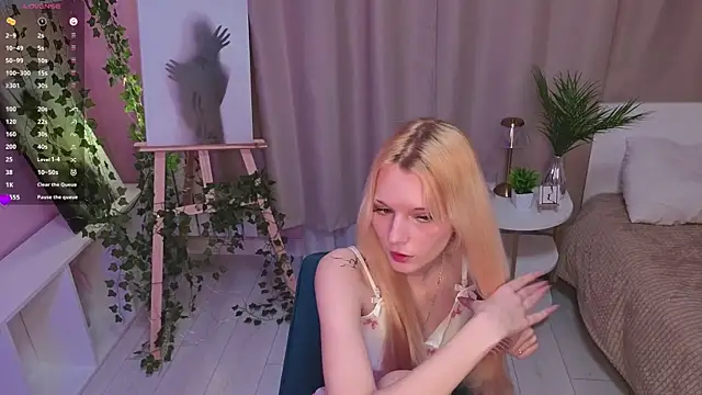 JuanaSumma online show from April 29, 7:56 am