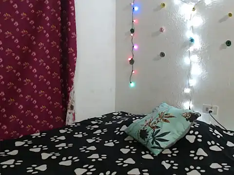 Chloe Candys online show from February 3, 1:59 am