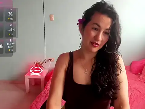 Snapshot of talia_mystic chatting on May 28, 1:19 pm talia mystic online show from May 28, 1:19 pm