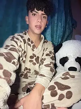 Snapshot of Nick_Twink chatting on February 11, 4:50 am Nick Twink online show from February 11, 4:50 am