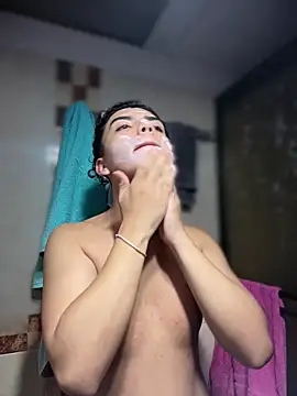 Snapshot of Nick_Twink chatting on February 11, 11:32 pm Nick Twink online show from February 11, 11:32 pm