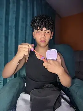 Snapshot of Nick_Twink chatting on February 14, 4:42 am Nick Twink online show from February 14, 4:42 am