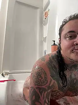 Snapshot of VeraVendetta chatting on February 20, 6:52 pm VeraVendetta online show from February 20, 6:52 pm