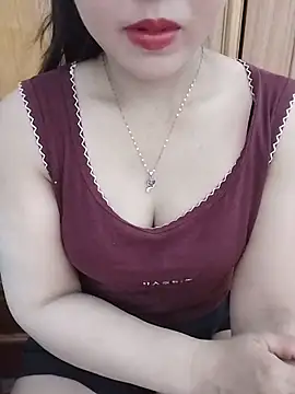 Snapshot of MaiNgoc_sexy chatting on June 11, 3:48 am MaiNgoc sexy online show from June 11, 3:48 am