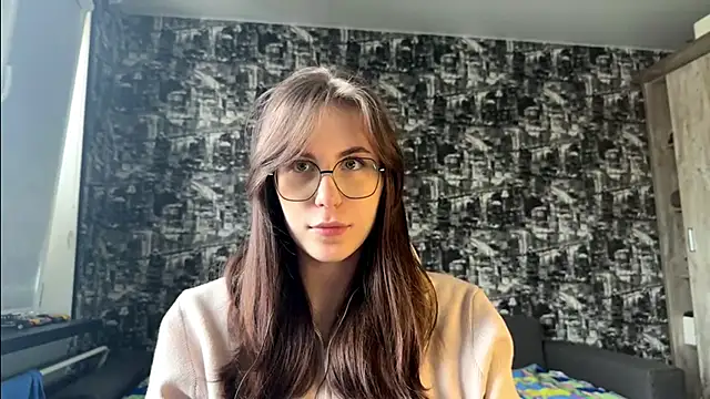 JanelleCourville online show from March 11, 11:16 am