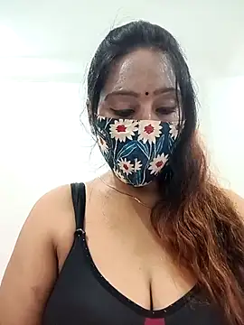 Snapshot of Your-Sasha7 chatting on June 17, 6:49 am Your-Sasha7 online show from June 17, 6:49 am