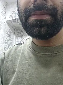 Snapshot of marcosdiaz987 chatting on February 13, 5:25 am marcosdiaz987 online show from February 13, 5:25 am