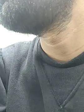 Snapshot of marcosdiaz987 chatting on February 14, 5:59 am marcosdiaz987 online show from February 14, 5:59 am