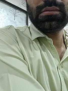 Snapshot of marcosdiaz987 chatting on April 1, 5:41 am marcosdiaz987 online show from April 1, 5:41 am