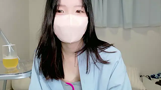 Snapshot of _ame_chan_ chatting on June 19, 11:14 am ame chan online show from June 19, 11:14 am