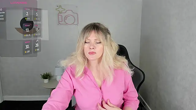 Snapshot of Victoria_Nelson chatting on April 18, 1:20 am Victoria Nelson online show from April 18, 1:20 am