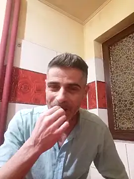 Snapshot of Ianne150 chatting on January 18, 8:01 pm Ianne150 online show from January 18, 8:01 pm