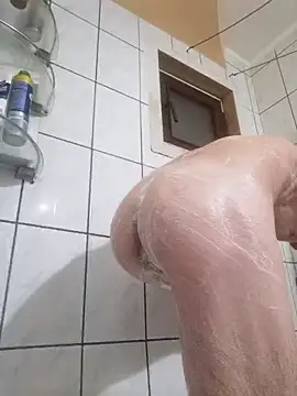 Snapshot of Ianne150 chatting on March 5, 3:57 am Ianne150 online show from March 5, 3:57 am