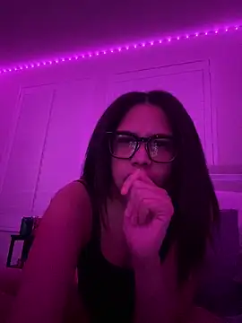 Snapshot of cartierprincess chatting on February 16, 3:02 am cartierprincess online show from February 16, 3:02 am