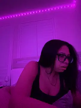 Snapshot of cartierprincess chatting on February 26, 7:18 am cartierprincess online show from February 26, 7:18 am