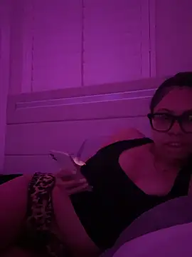 Snapshot of cartierprincess chatting on March 8, 6:39 am cartierprincess online show from March 8, 6:39 am